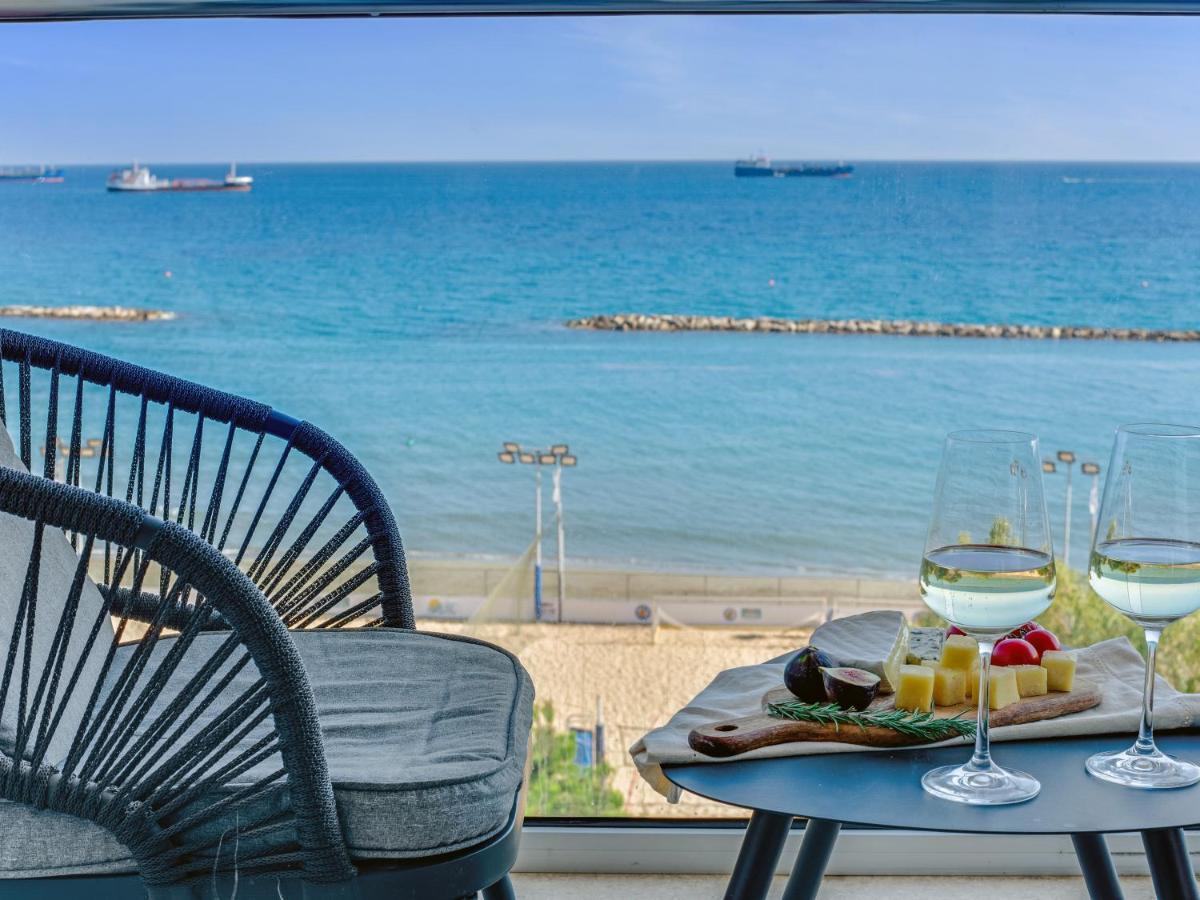Sanders Kanika Sea Forum - Adorable 2-Bedroom Apartment With Sea View Limassol Kültér fotó